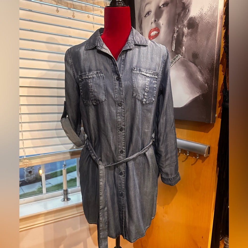 Women’s Velvet Heart denim dress. Light and cool material 
Size XS